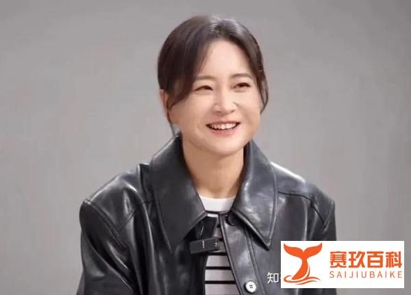 《热辣滚烫》票房破26亿，还在拿张艺谋和吴京跟贾玲比？肤浅了！
