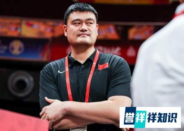 巩晓彬可顶替姚明，辽篮签约冠军主帅，郭艾伦落选，姚明归化2人