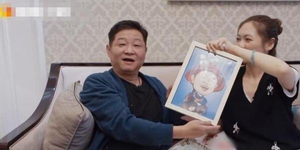 康熙微服私访记里三德子赵亮，如今成了养鸡大户