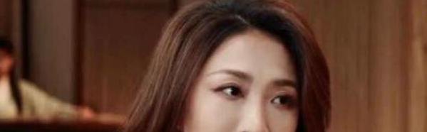 扫黑风暴哪个是红雷老婆