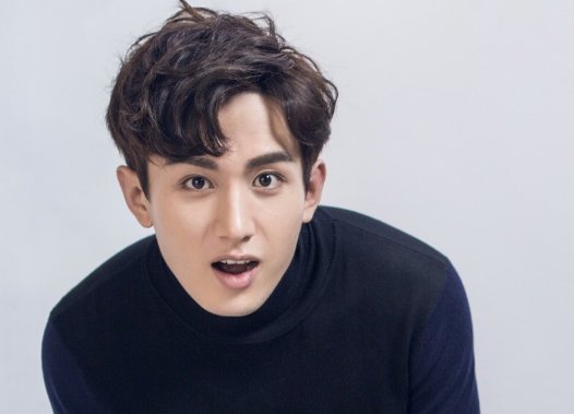 成毅和孟子义是什么关系？成毅被孟子义泼了一脸水是怎么回事？