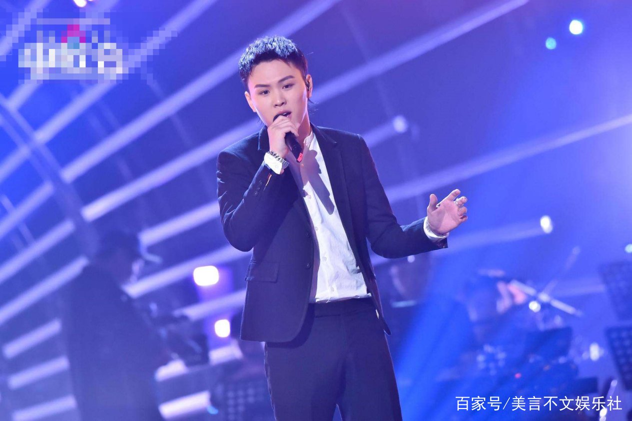 因《好声音》爆火的张玮,8年后沦为小配角,他为何没能红下去?