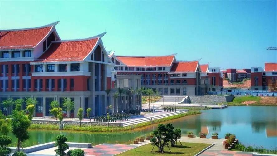 厦门医学院二本分数线