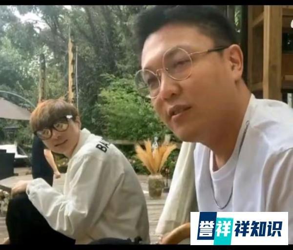 王中军的儿子王夫也，脸上有大块胎记 ，帝师的好朋友！