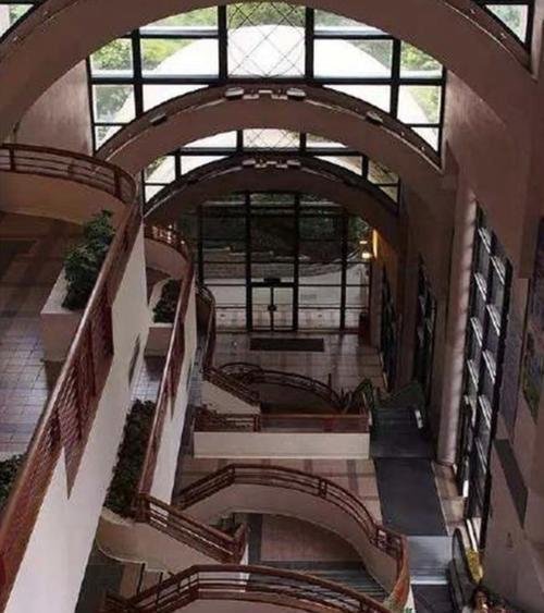 李嘉诚为亡妻造庄明月楼,揭秘庄月明楼背后的故事