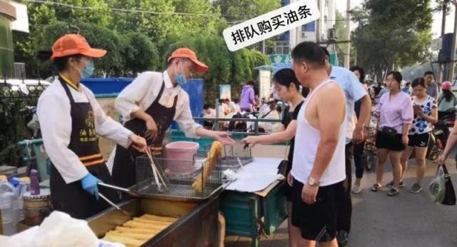 如何看待90后大学生夫妻弃医卖油条年入30万?