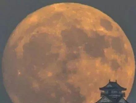 “超级蓝血月”,据悉,这一天象近152年来首次出现