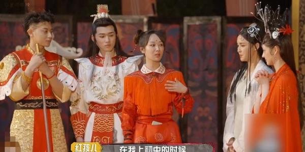 杨紫发文致敬六小龄童:教会了我勇于面对挑战,没有过不去的难关
