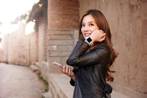 黄晓明苦追赵薇多年，赵薇为什么看不上黄晓明？