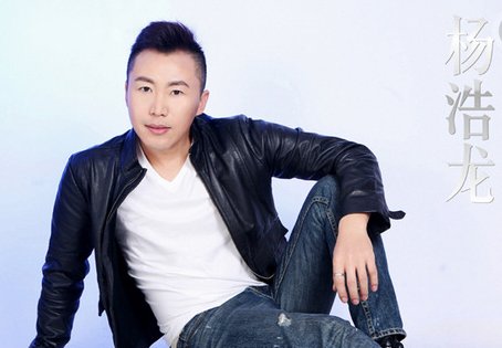 兄弟我敬你一杯酒感谢您过去的鼓励和要求是什么歌名