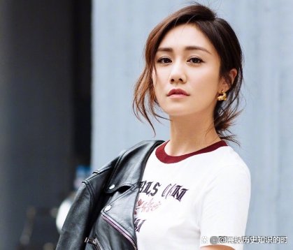 职场妈妈不容易!刘芸爆料演艺圈内幕,说曾因怀孕被换掉角色,这是咋回事?