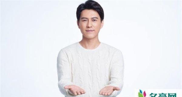 靳东是山东哪里人 个人资料被扒他的家庭背景究竟如何