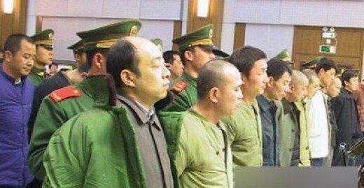 山西“黑老大”李满林，无恶不作，后来怎样？