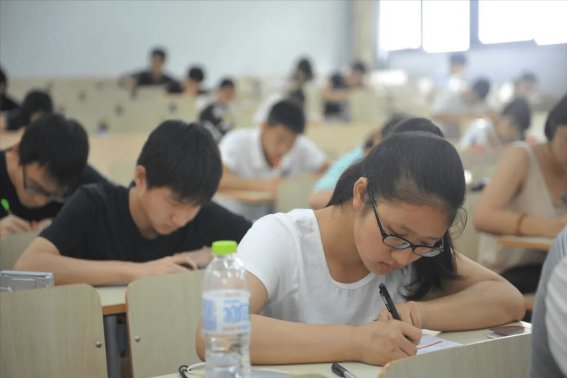 2023年上半年英语六级考试什么时候考试?