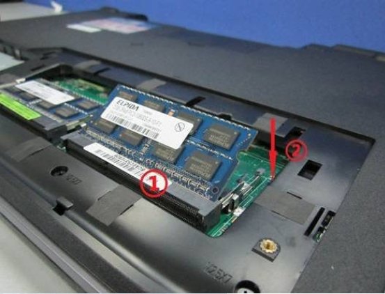 华硕x550v怎么加内存条？